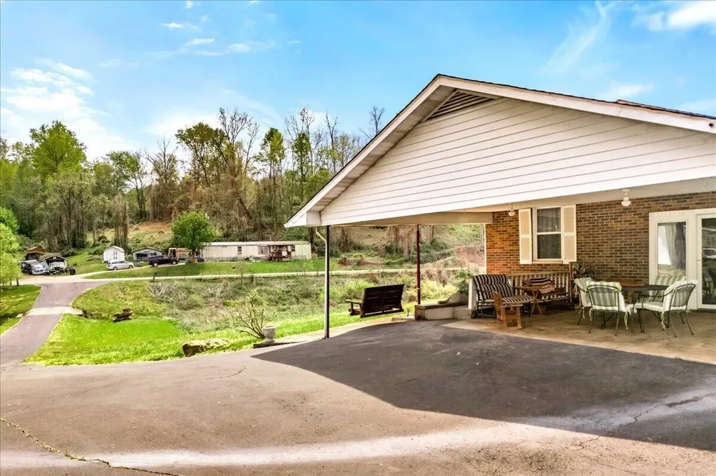 2922 State Highway 1232 Gray KY 40734