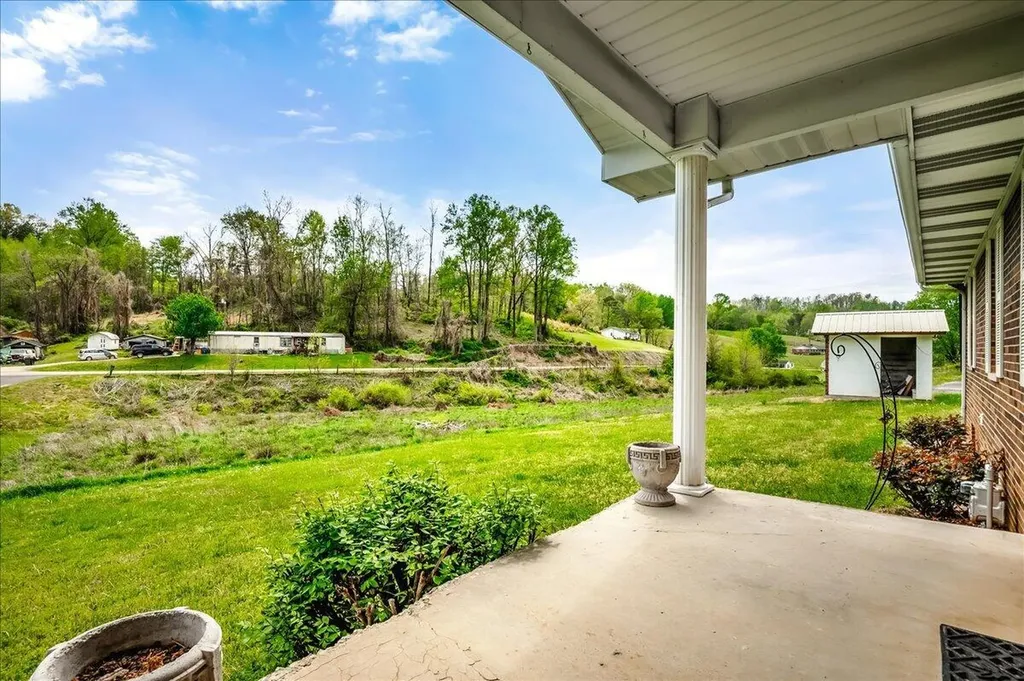 2922 State Highway 1232 Gray KY 40734