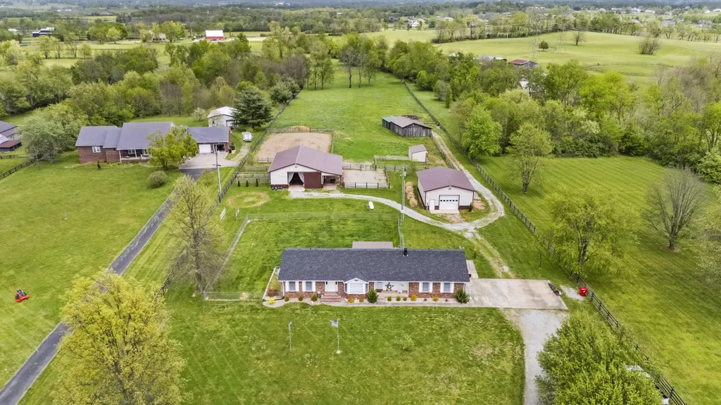 2426 Mccauley Road Wilmore KY 40390