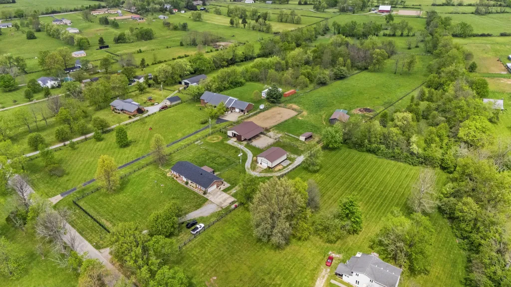 2426 Mccauley Road Wilmore KY 40390