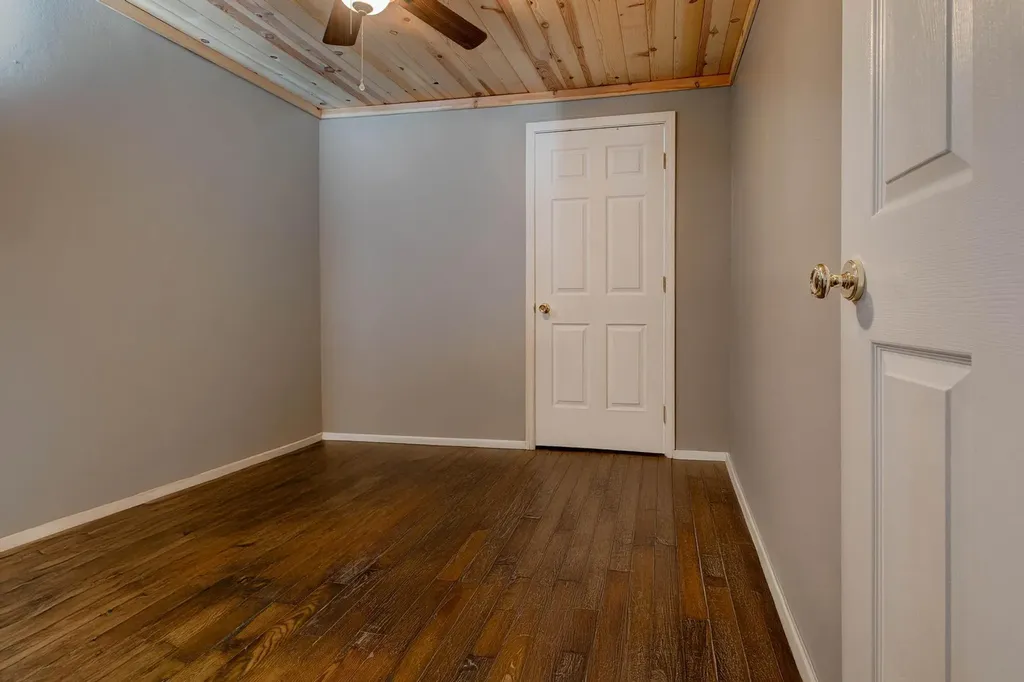 12625 Main Street Jeffersonville KY 40337