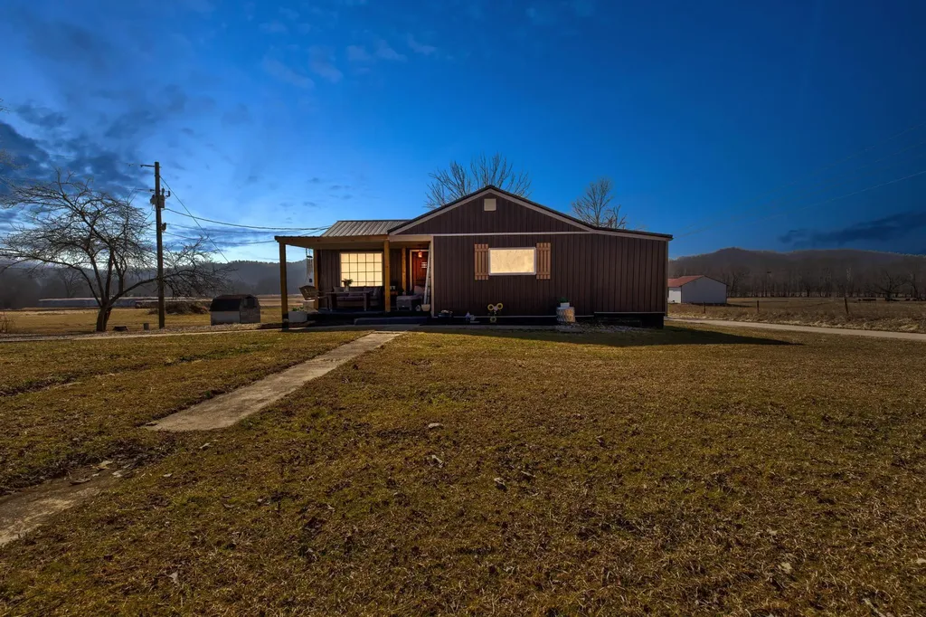 12625 Main Street Jeffersonville KY 40337