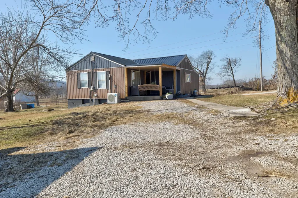 12625 Main Street Jeffersonville KY 40337