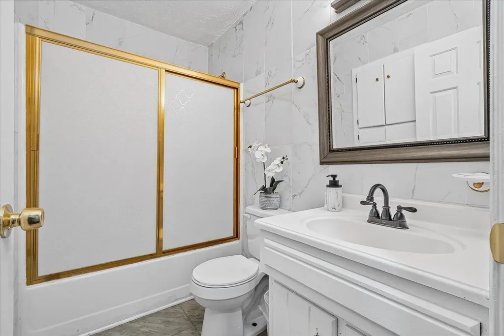 515 Berlin Drive Versailles KY 40383