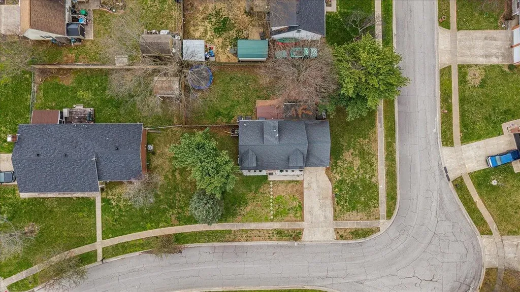 515 Berlin Drive Versailles KY 40383