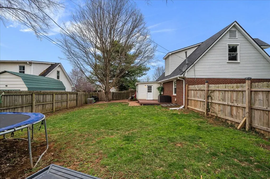 515 Berlin Drive Versailles KY 40383