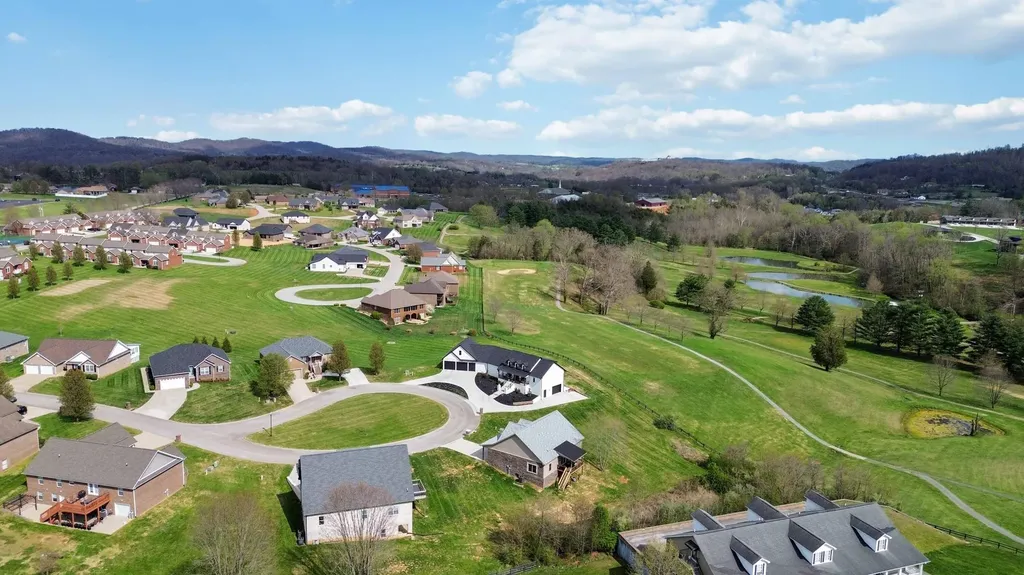 297 W Saddlebrook Drive Somerset KY 42503