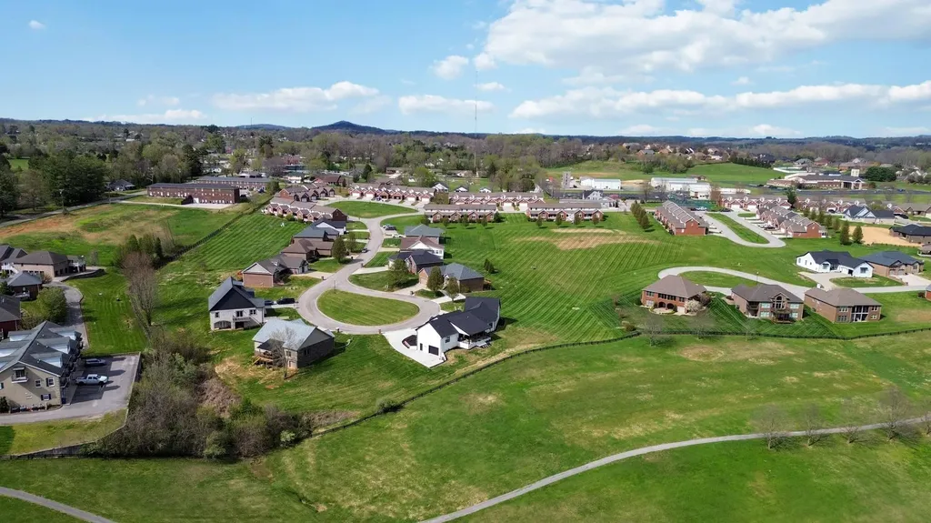 297 W Saddlebrook Drive Somerset KY 42503