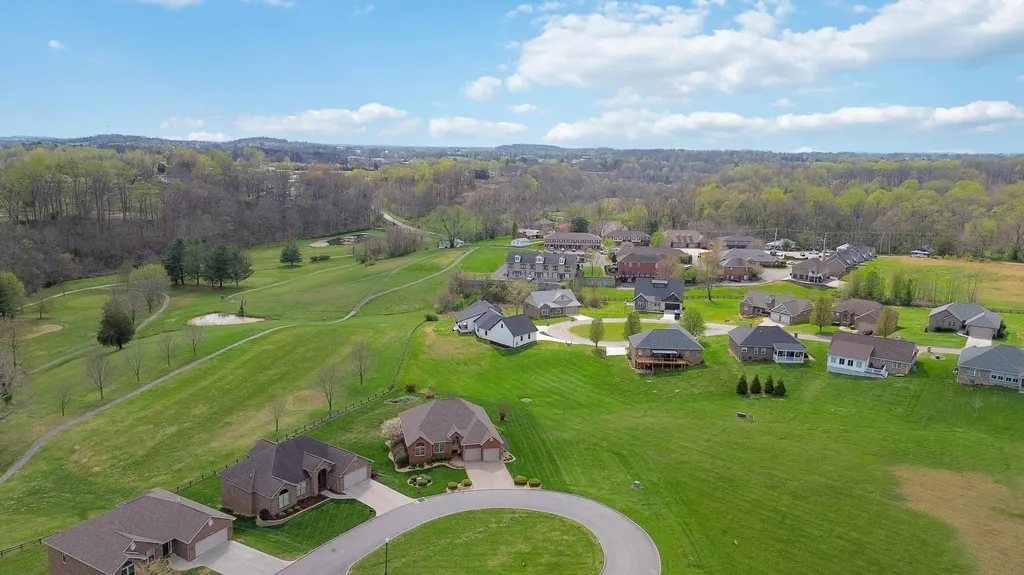 297 W Saddlebrook Drive Somerset KY 42503