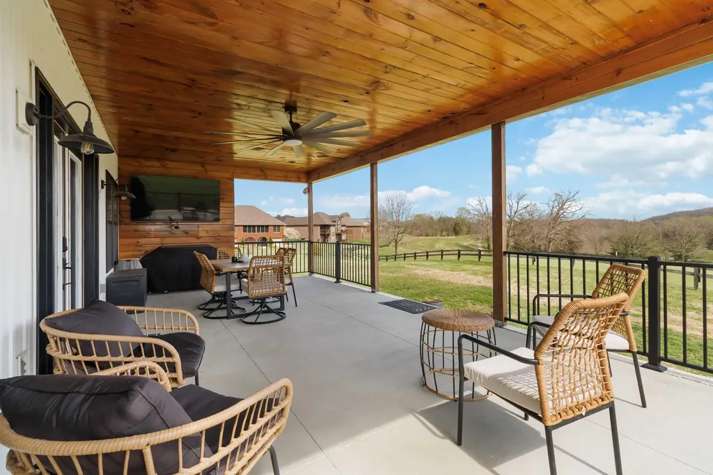 297 W Saddlebrook Drive Somerset KY 42503