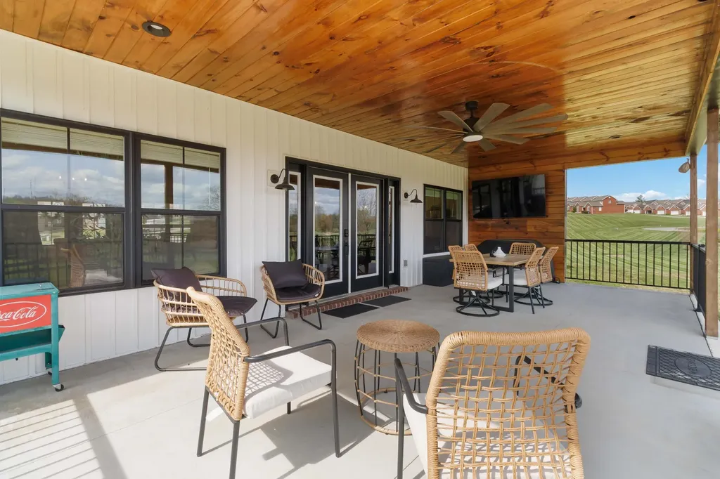 297 W Saddlebrook Drive Somerset KY 42503