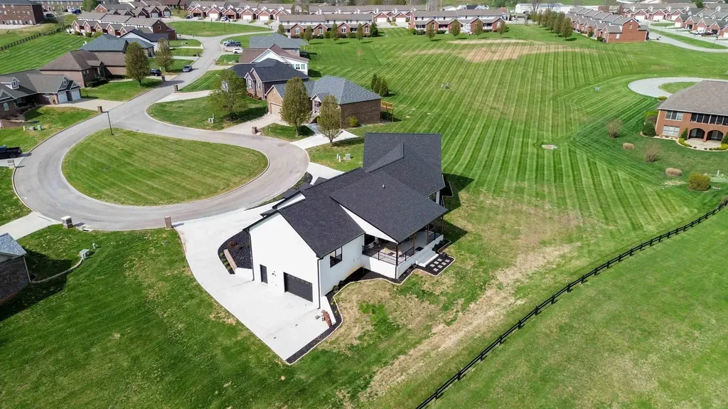 297 W Saddlebrook Drive Somerset KY 42503