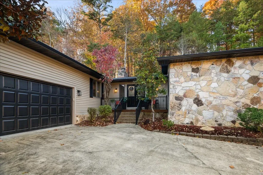 1211 Forest Circle Drive Corbin KY 40701