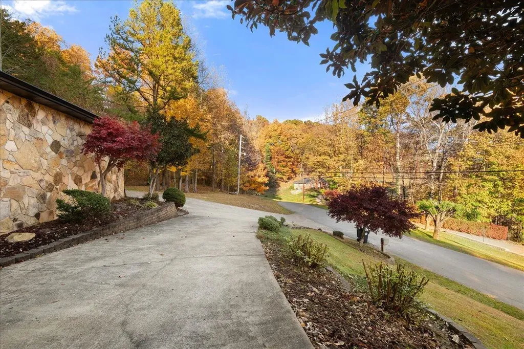 1211 Forest Circle Drive Corbin KY 40701