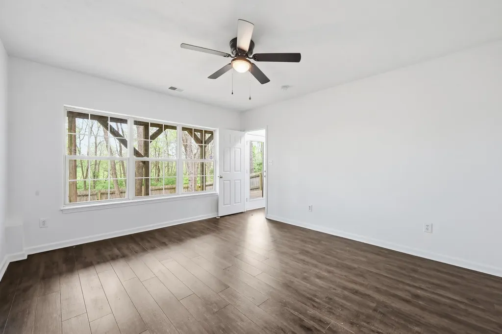 330 Williamsburg Lane Georgetown KY 40324