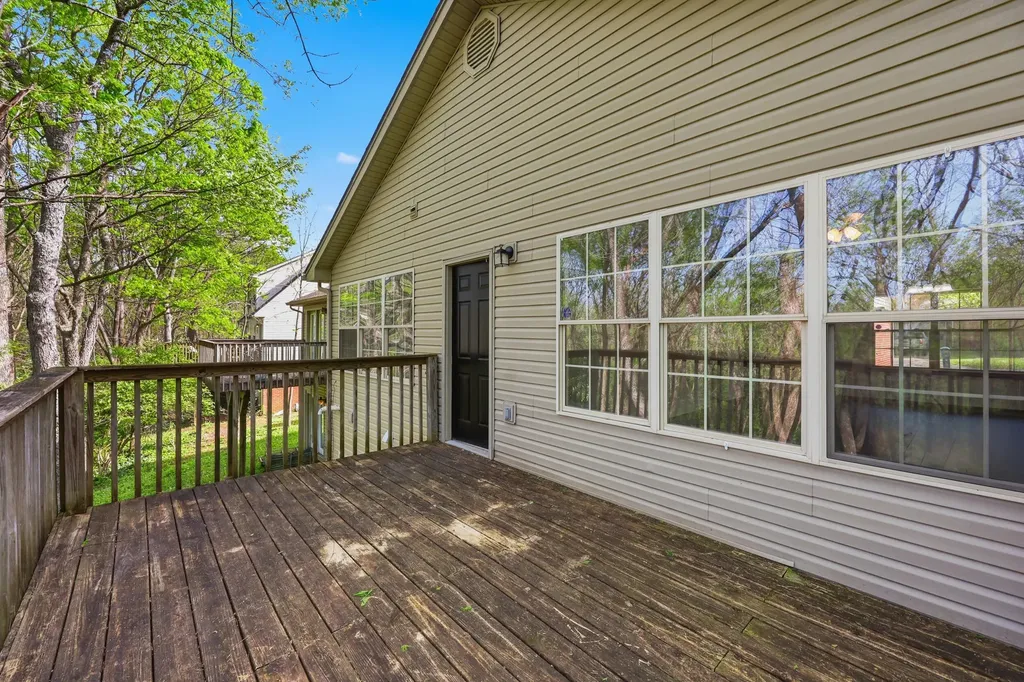 330 Williamsburg Lane Georgetown KY 40324
