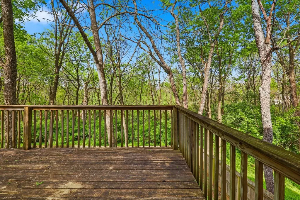 330 Williamsburg Lane Georgetown KY 40324