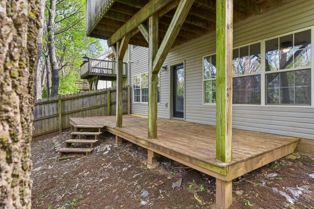 330 Williamsburg Lane Georgetown KY 40324