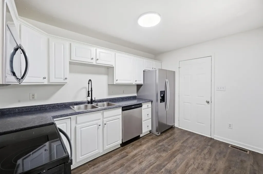 330 Williamsburg Lane Georgetown KY 40324