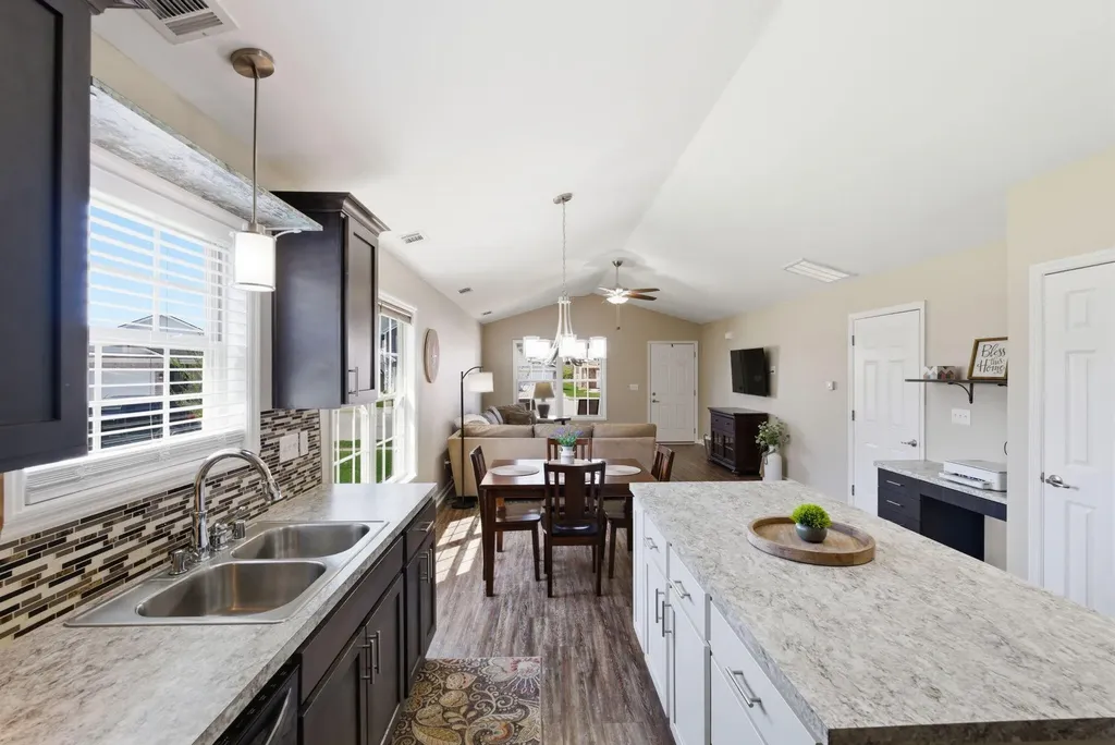 2901 Sullivans Trace Lexington KY 40511