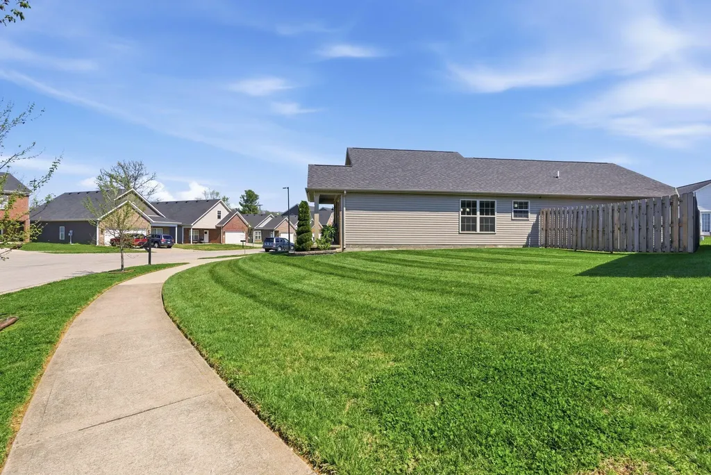 2901 Sullivans Trace Lexington KY 40511
