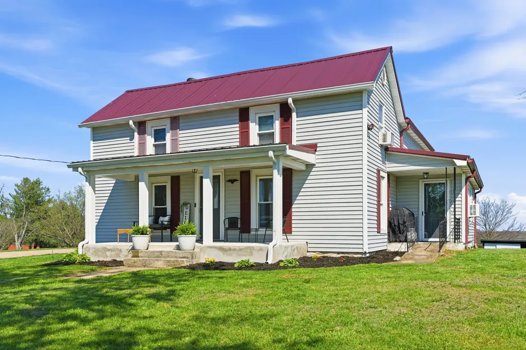 5821 Lawrenceburg Road Chaplin KY 40012