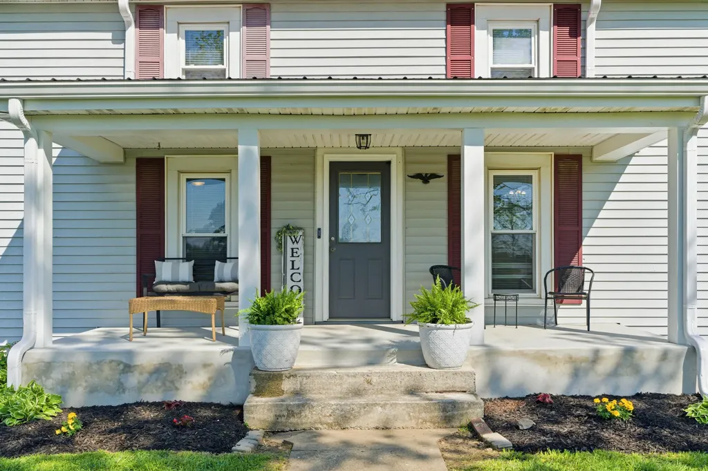 5821 Lawrenceburg Road Chaplin KY 40012