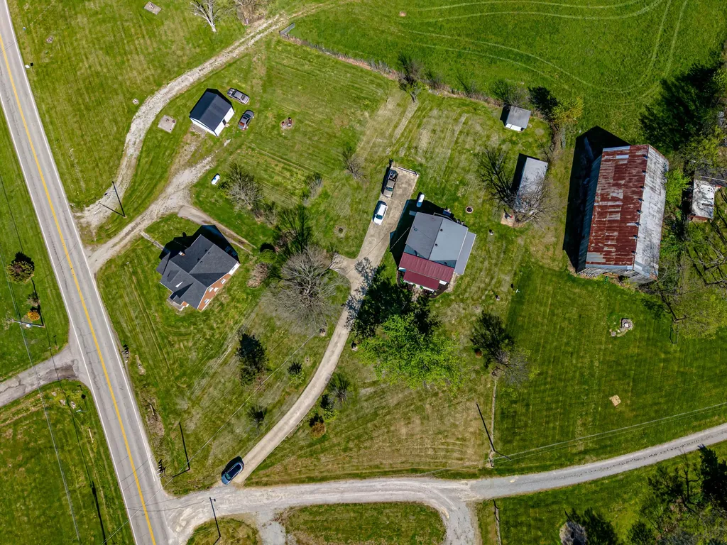 5821 Lawrenceburg Road Chaplin KY 40012