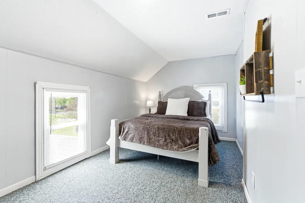 5821 Lawrenceburg Road Chaplin KY 40012