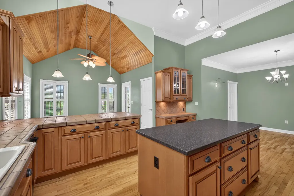 222 Ashton Oak Way Winchester KY 40391