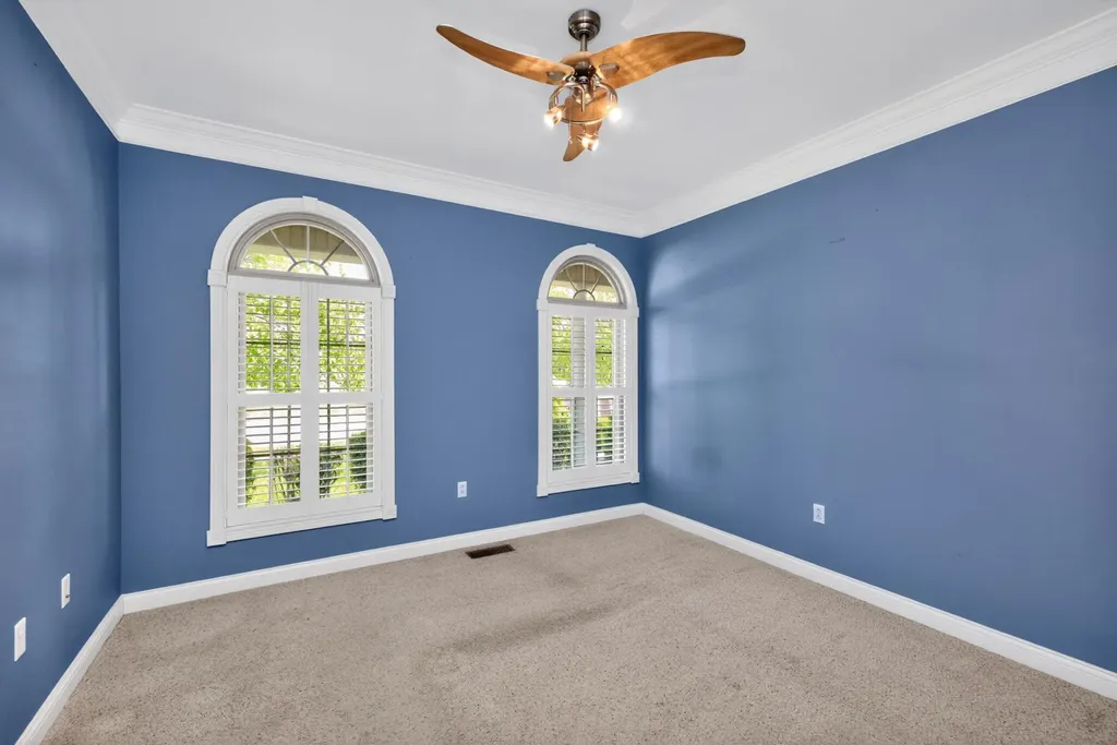 222 Ashton Oak Way Winchester KY 40391
