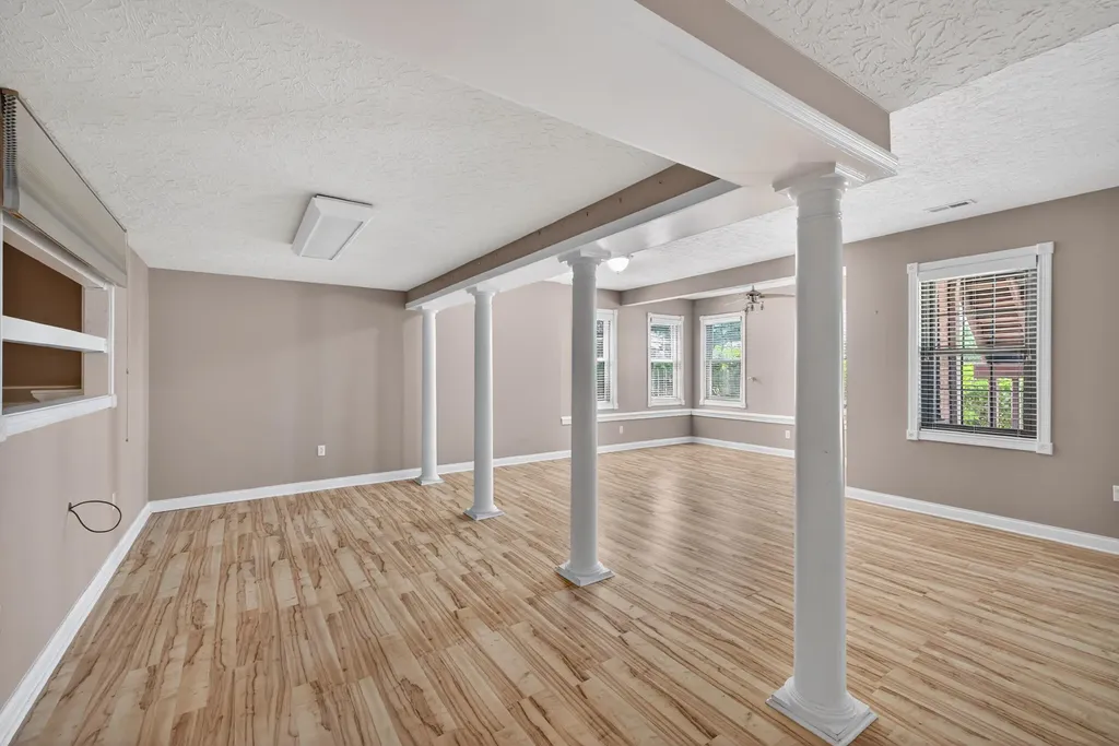 222 Ashton Oak Way Winchester KY 40391