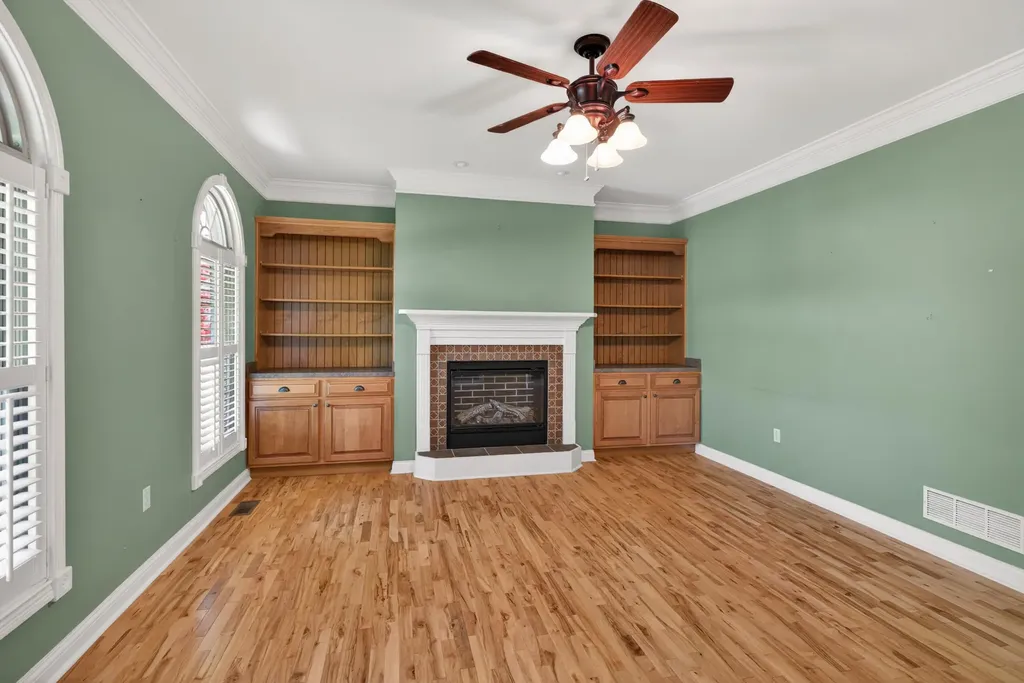 222 Ashton Oak Way Winchester KY 40391