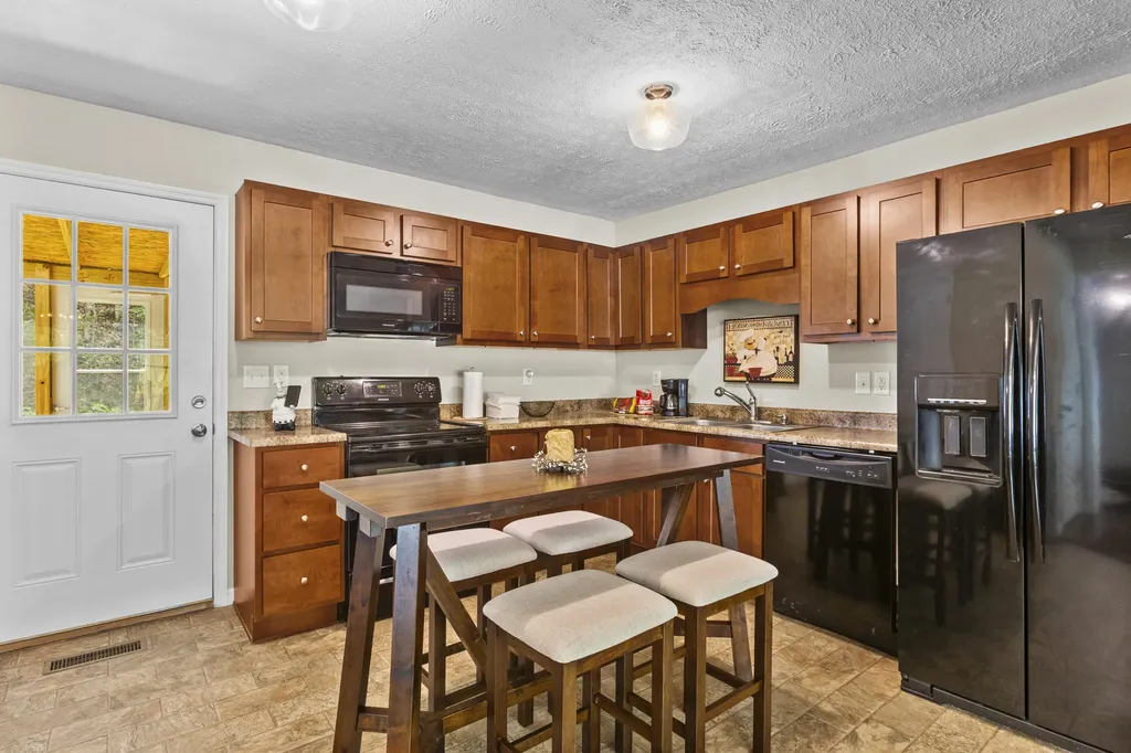 460 Pleasant Valley Road Morehead KY 40351