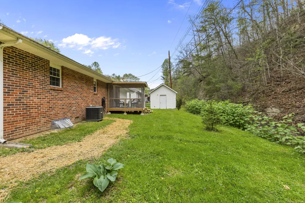 460 Pleasant Valley Road Morehead KY 40351