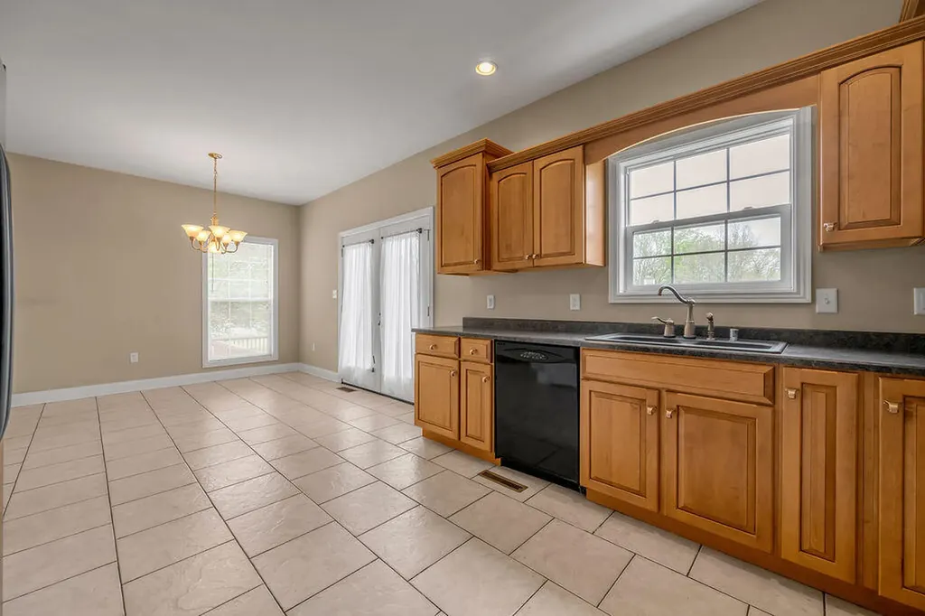 231 Lakeshore Drive Georgetown KY 40324