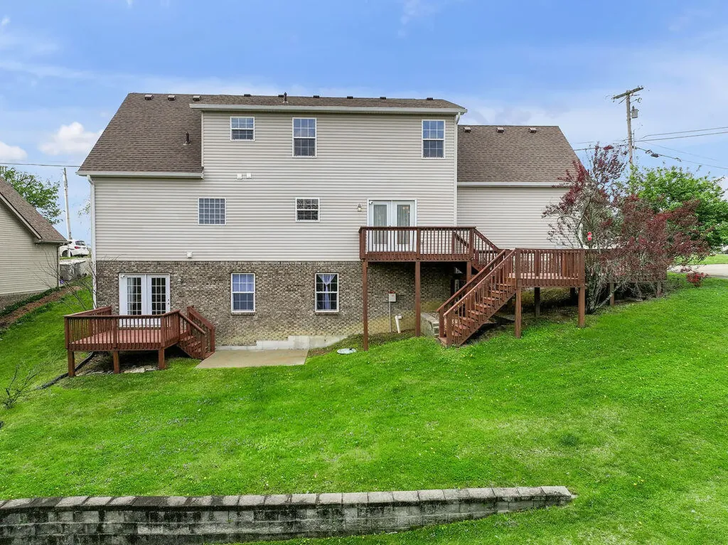 231 Lakeshore Drive Georgetown KY 40324