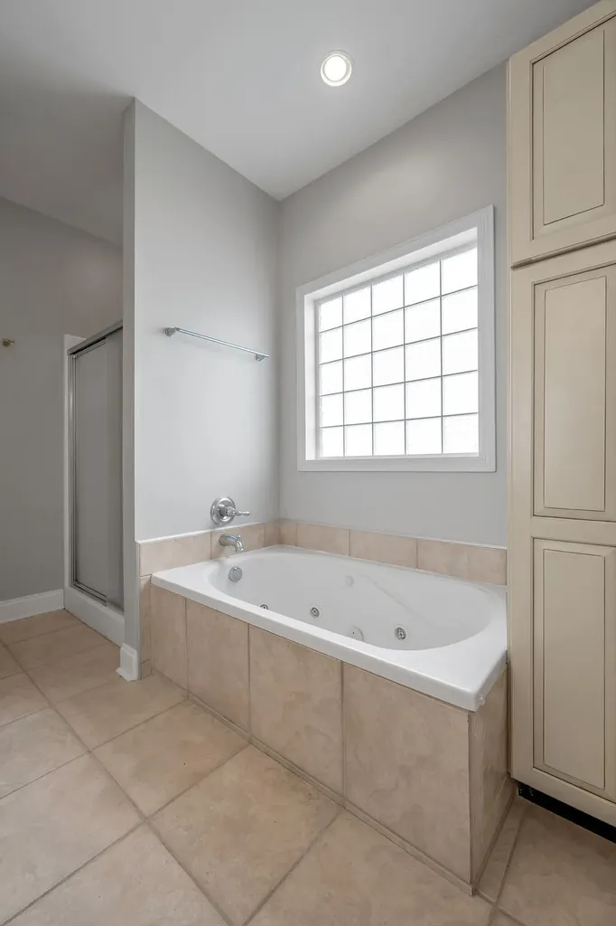 231 Lakeshore Drive Georgetown KY 40324