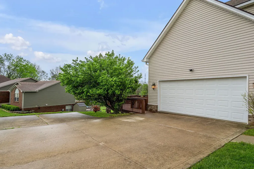 231 Lakeshore Drive Georgetown KY 40324