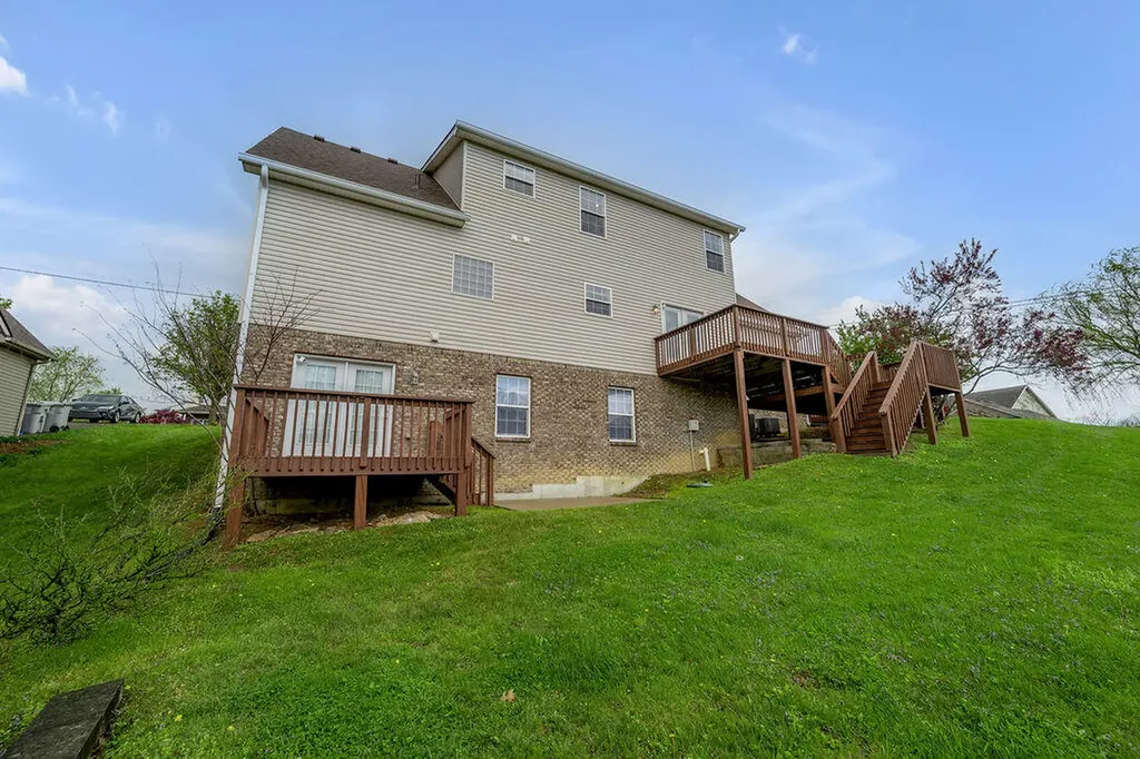 231 Lakeshore Drive Georgetown KY 40324