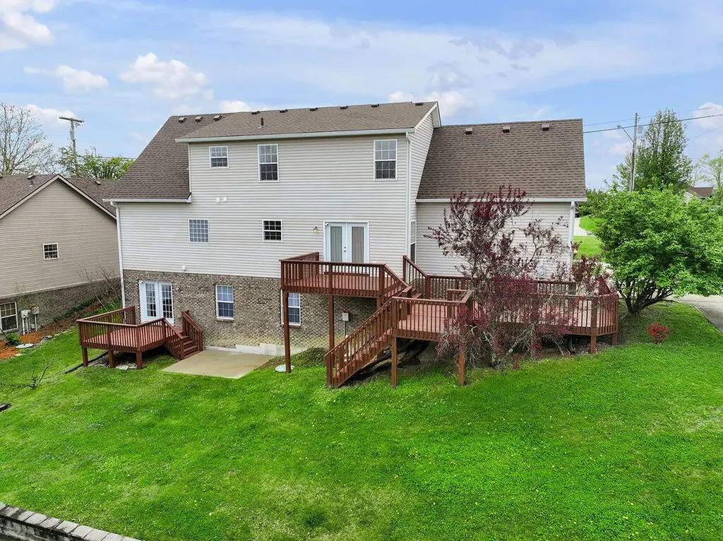 231 Lakeshore Drive Georgetown KY 40324