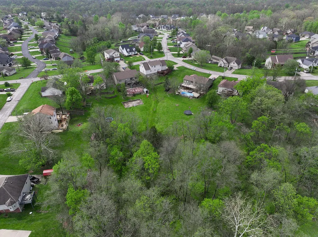 231 Lakeshore Drive Georgetown KY 40324