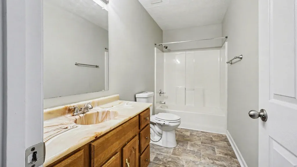 1529 Versailles Road Lexington KY 40504