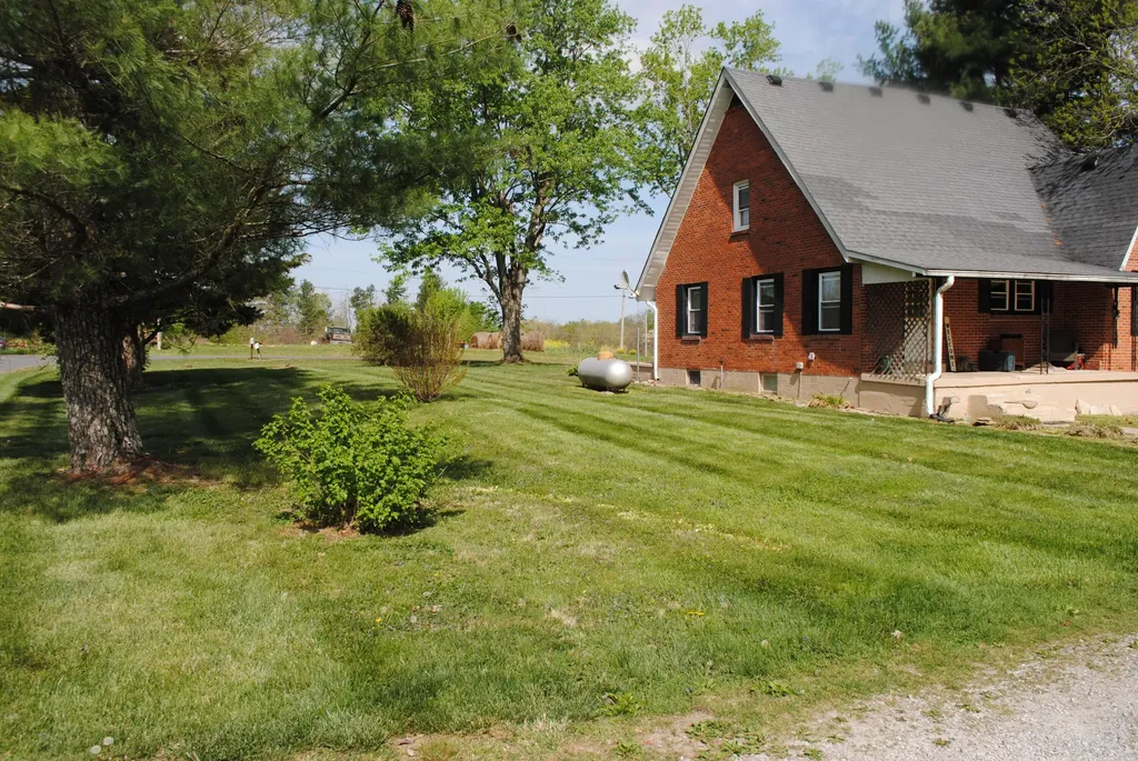 10846 Kentucky 1247 Waynesburg KY 40489