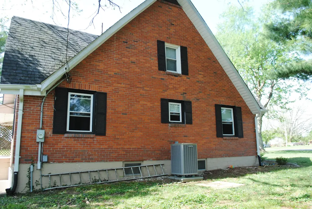 10846 Kentucky 1247 Waynesburg KY 40489