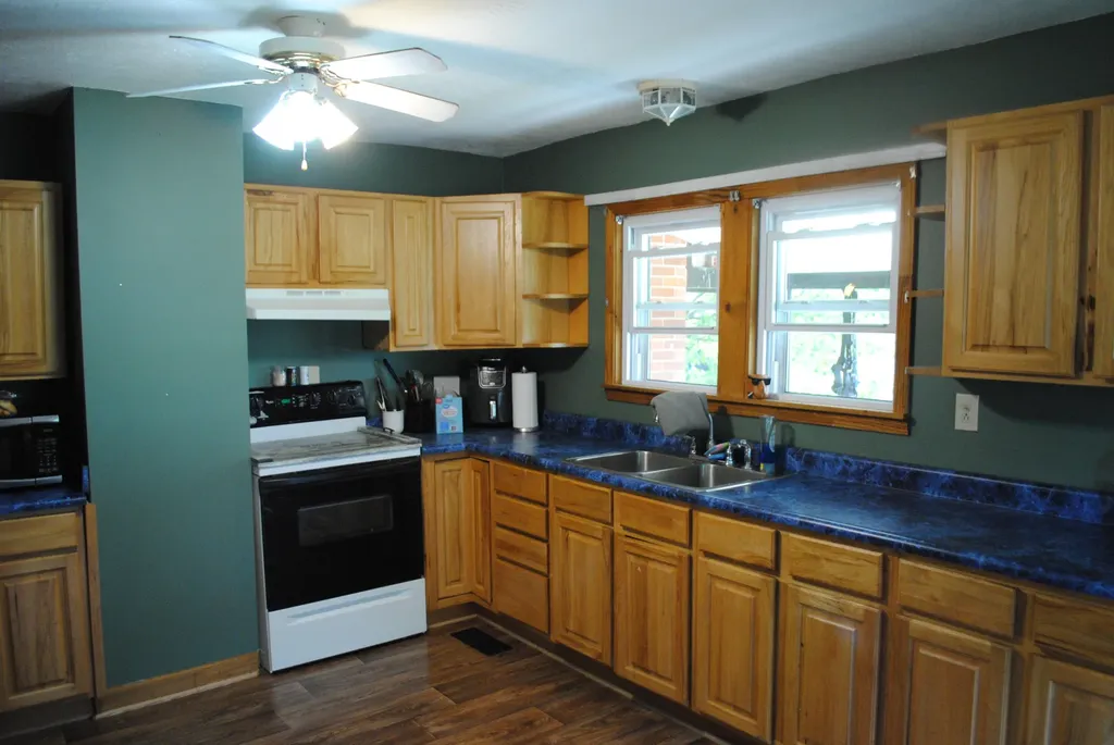10846 Kentucky 1247 Waynesburg KY 40489