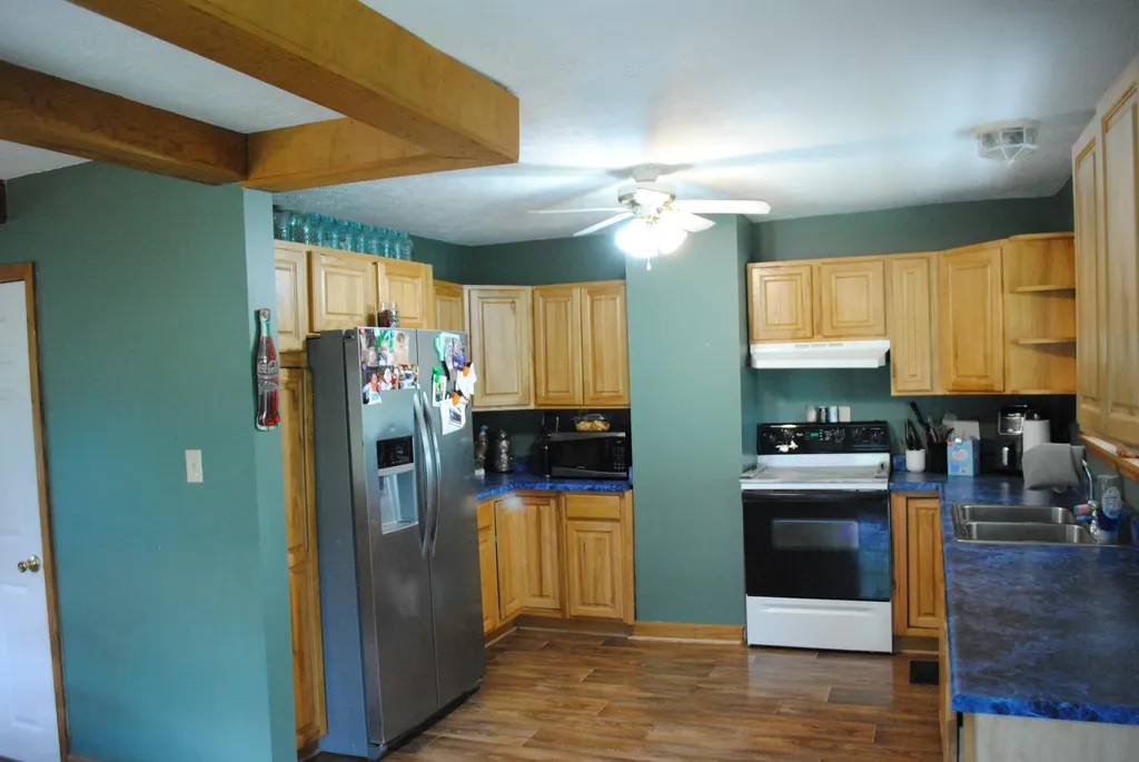 10846 Kentucky 1247 Waynesburg KY 40489