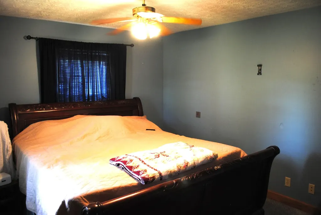 10846 Kentucky 1247 Waynesburg KY 40489