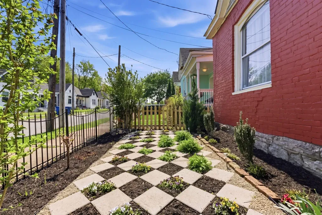 112 Rand Avenue Lexington KY 40508