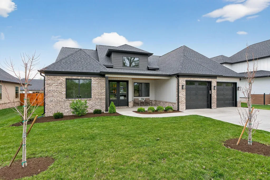 570 Saffron Lane Versailles KY 40383